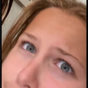 Gay girl in my closet 😏😏😏